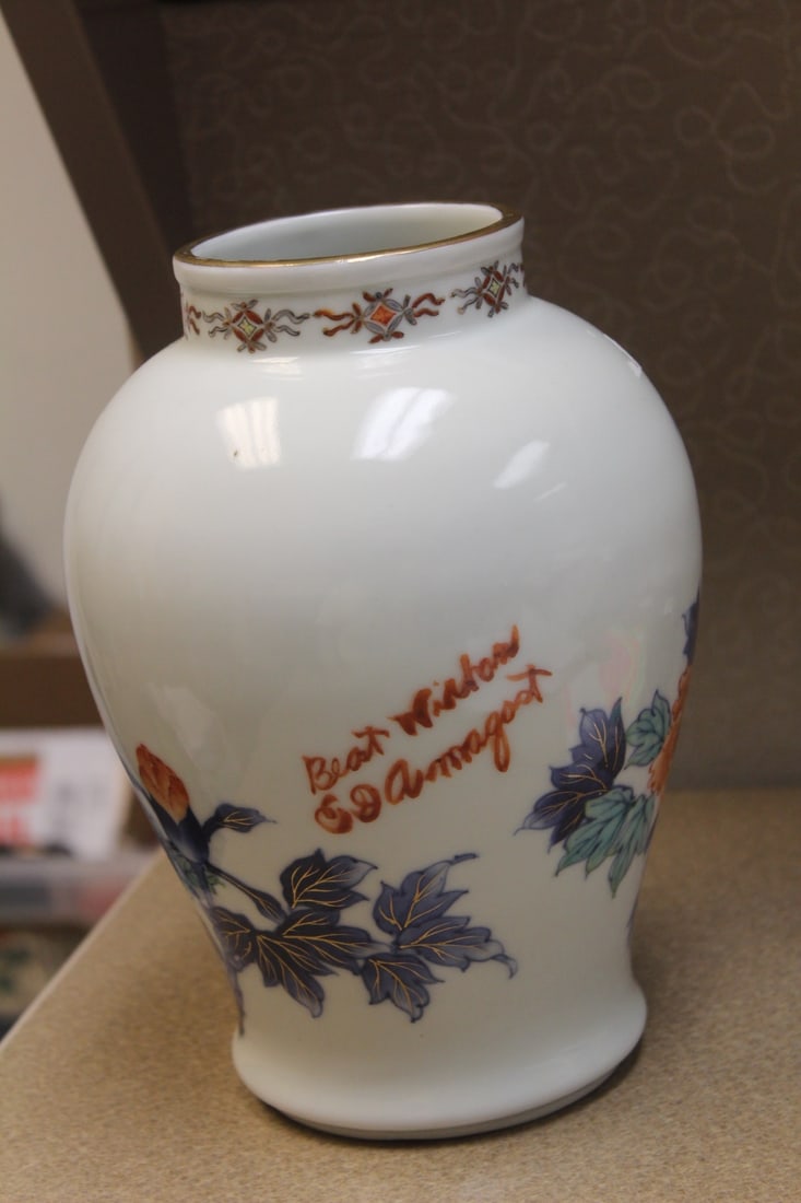 Antique Japanese Studio Porcelain Vase - 4