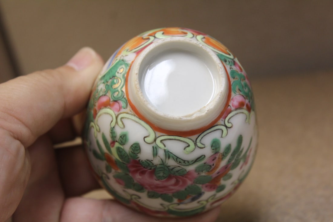 Antique Chinese Rose Medallion Cup - 6