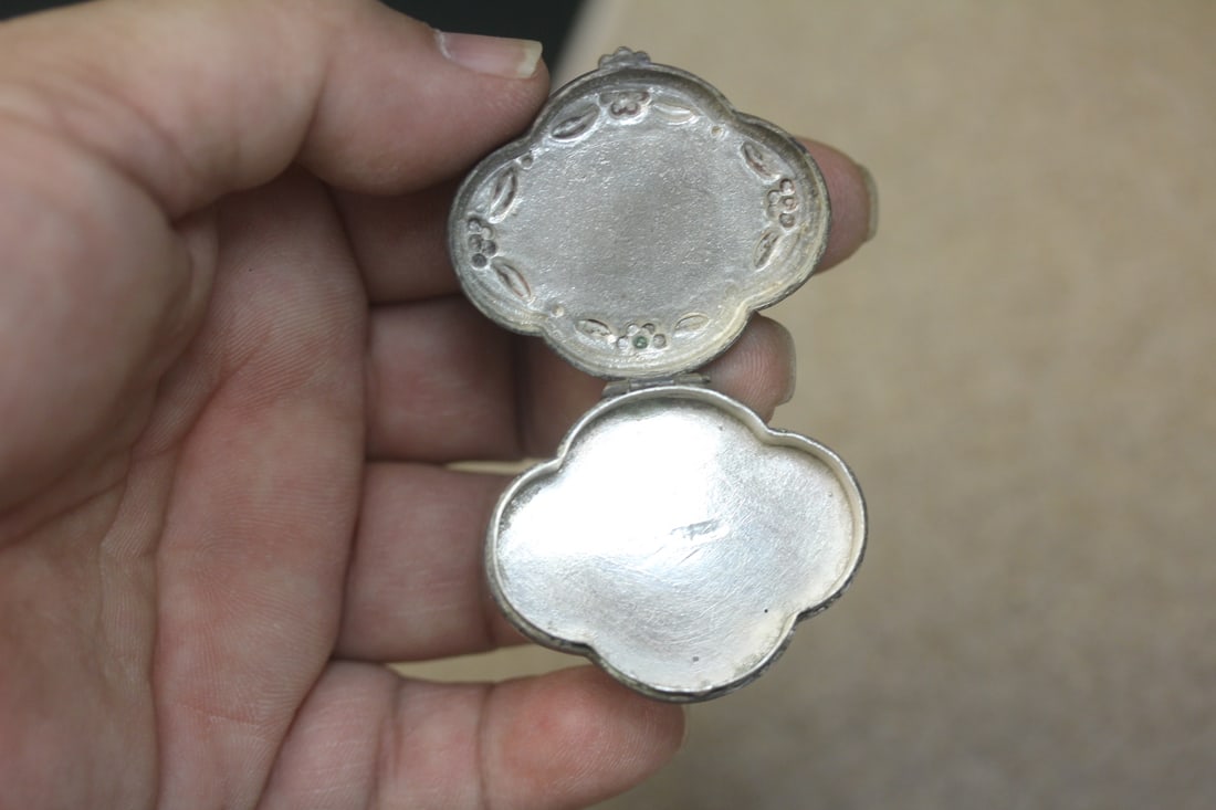 Antique Chinese Pill Box - 7
