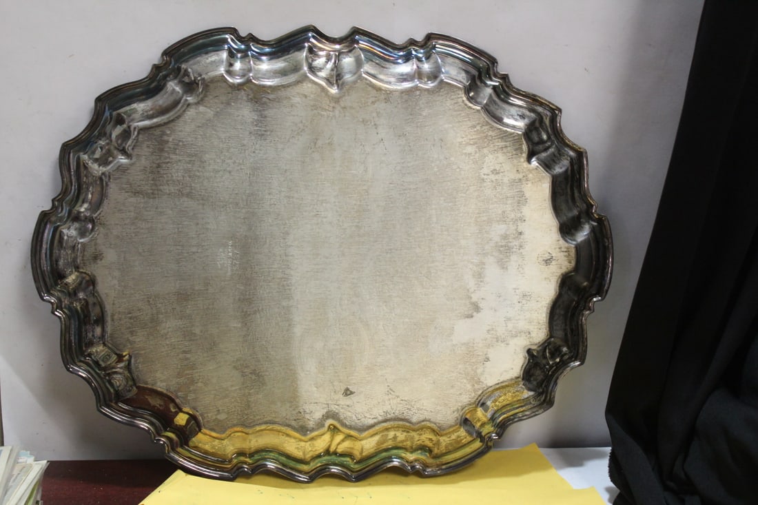 An Ornate Silverplated Tray - 4
