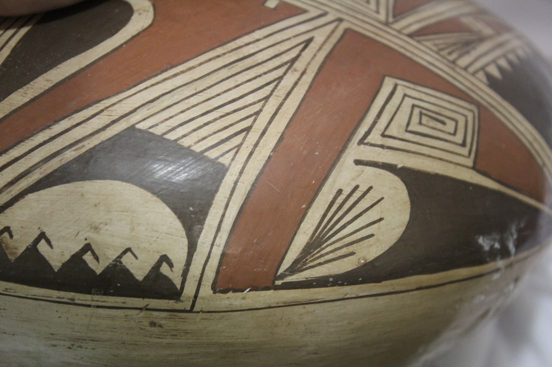 A Mata Ortiz or Native American Pottery Vase - 3