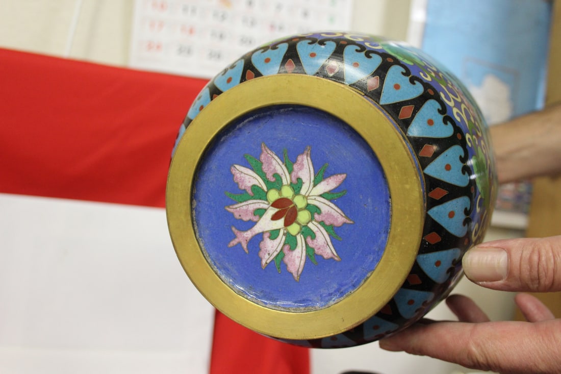 Pair of Well Made Cloisonne Vases - 4