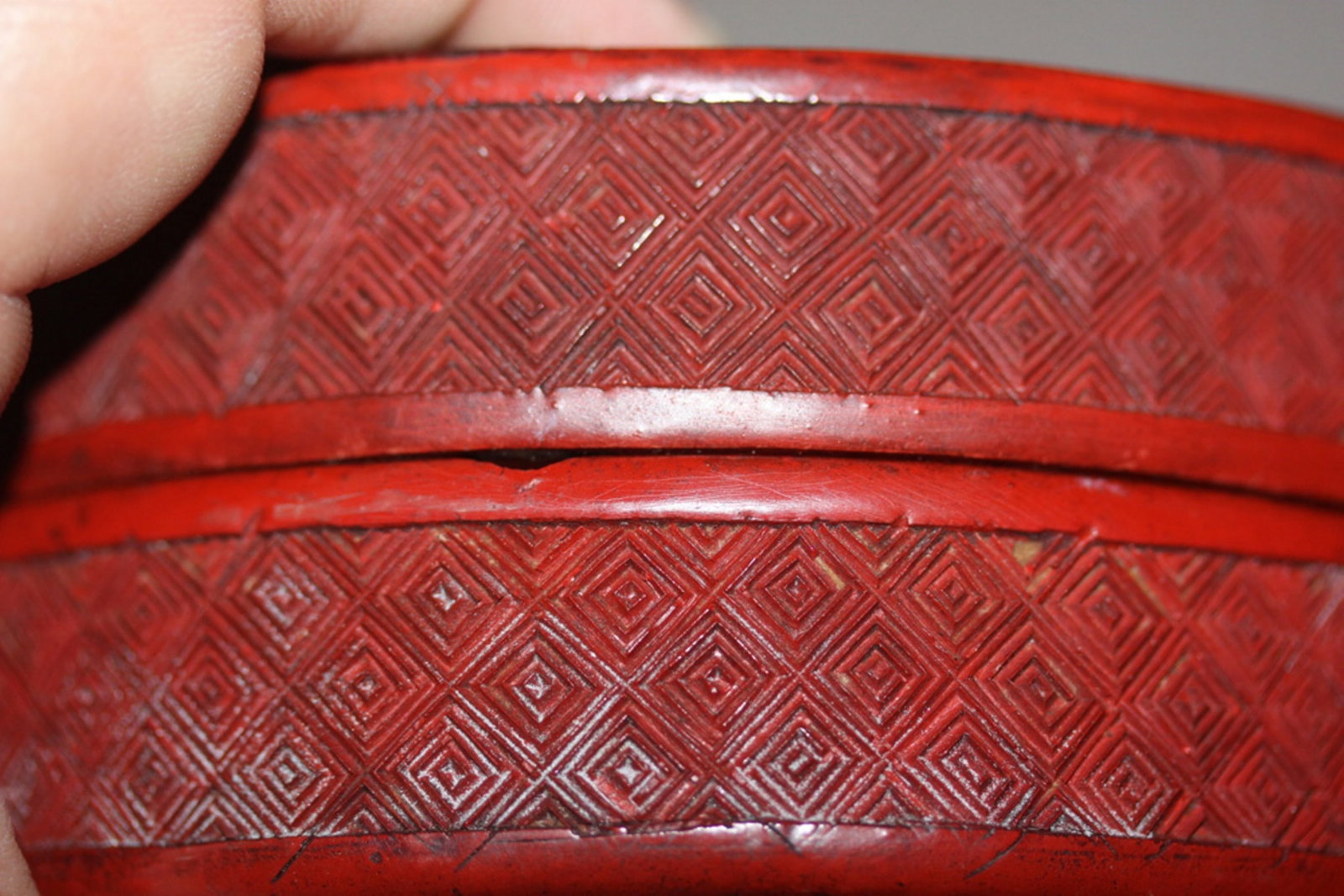 19th Century Chinese Cinnabar Round Box - 3