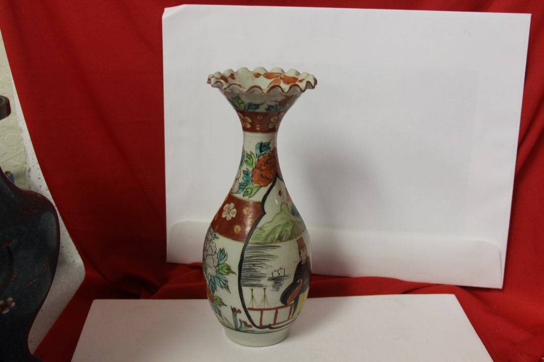 Vintage/Antique Japanese Vase - 3