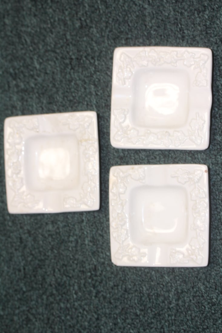 Wedgwood Queensware Personal Ashtrays - 2