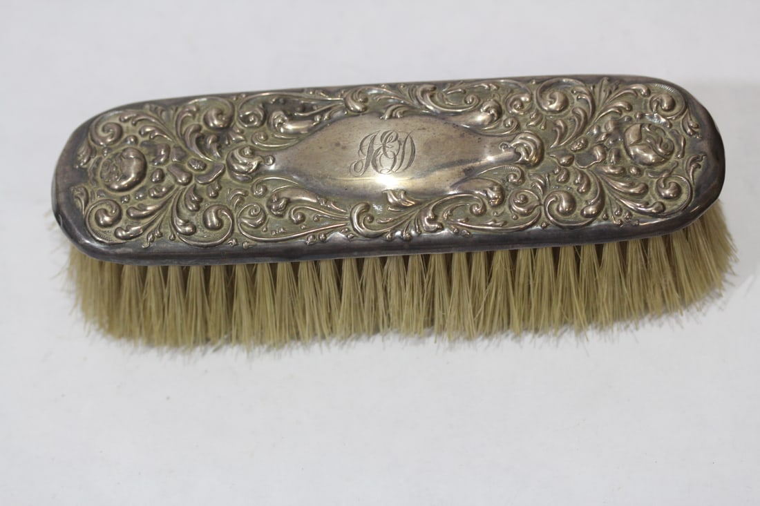 An Ornate Sterling Brush - 3