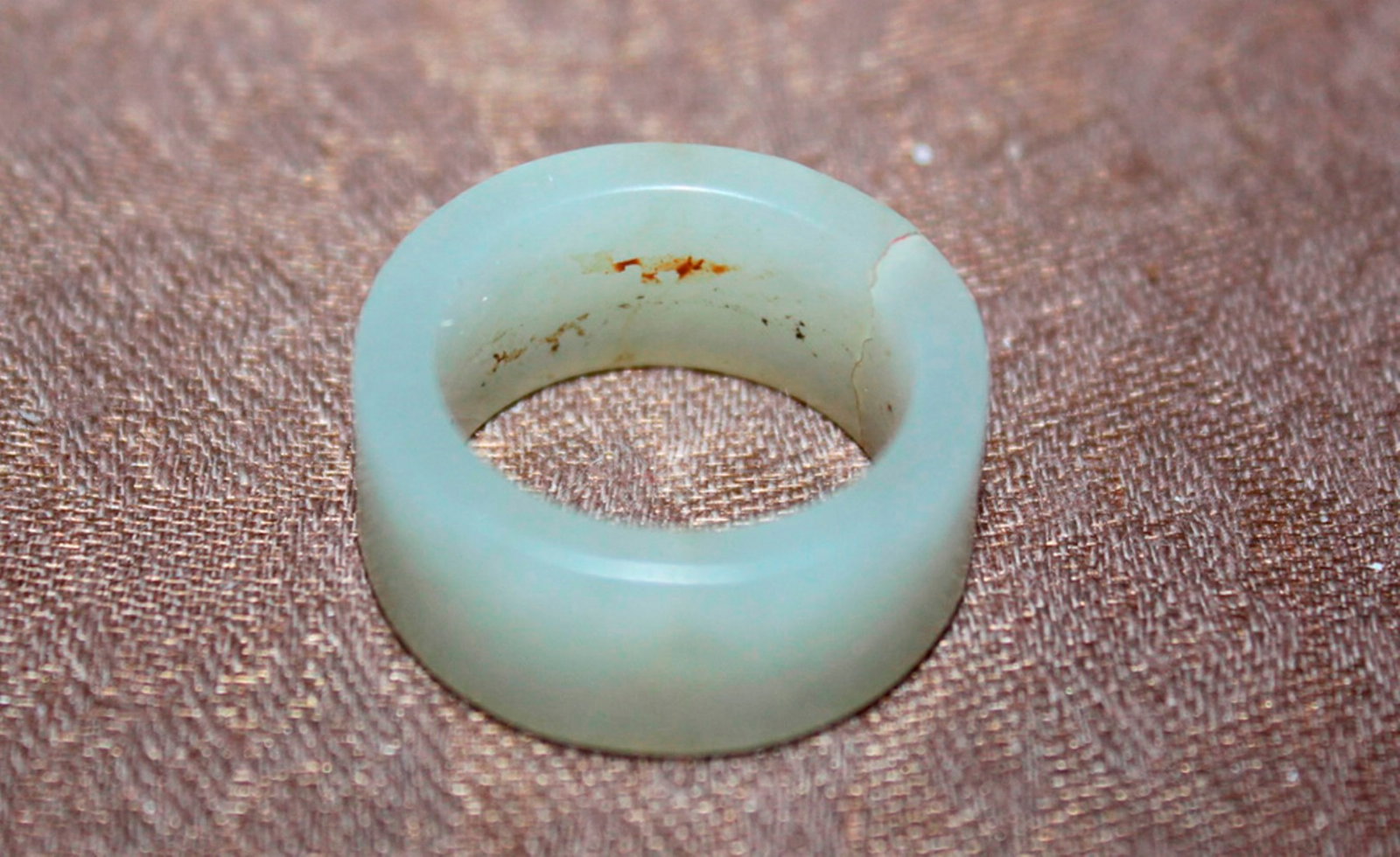 Antique Chinese White Jade Ring: Approximately 1" diameter - Hairline crack but still a nice piece.