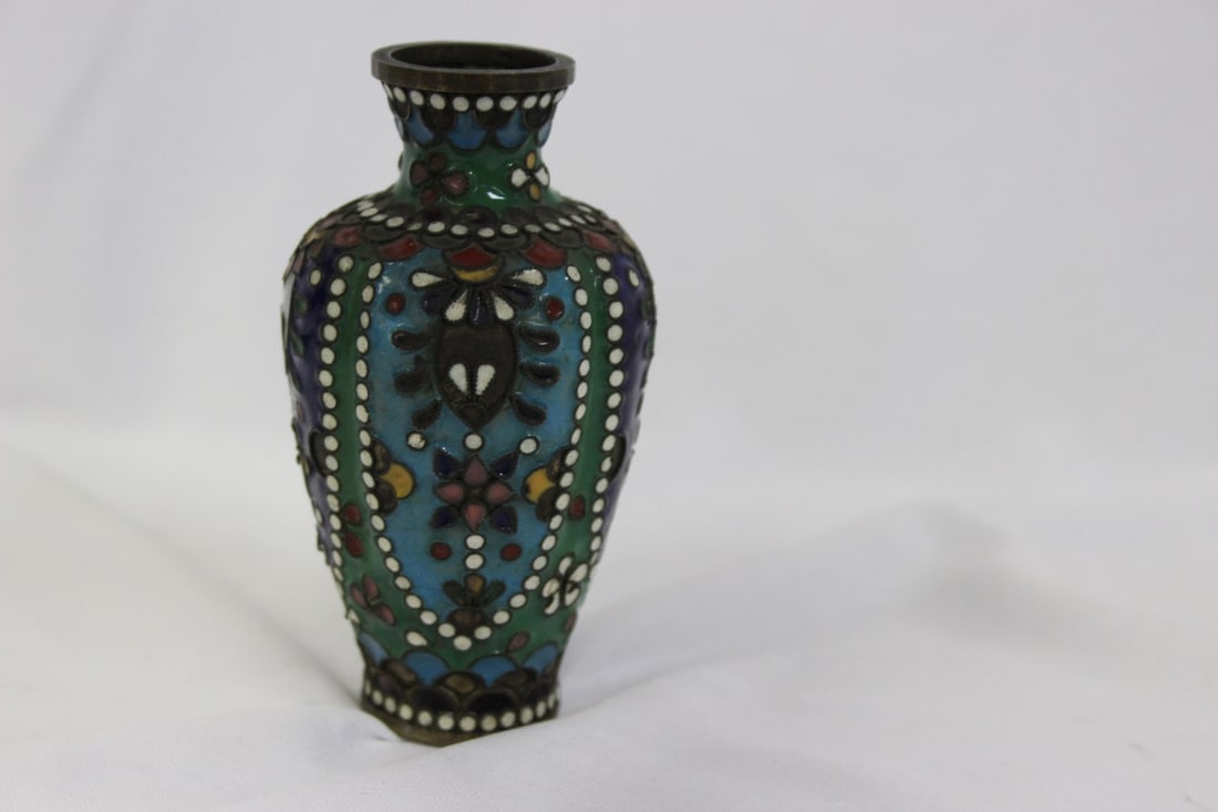 A Japanese Cloisonne Vase - 2