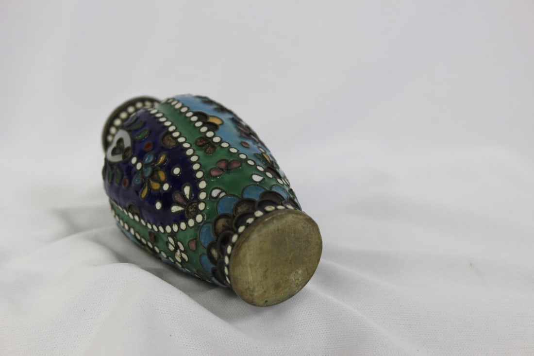 A Japanese Cloisonne Vase - 5