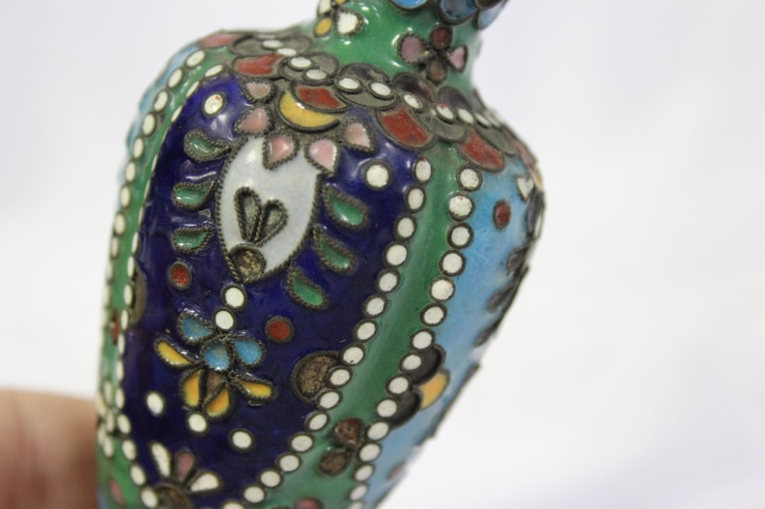 A Japanese Cloisonne Vase - 6