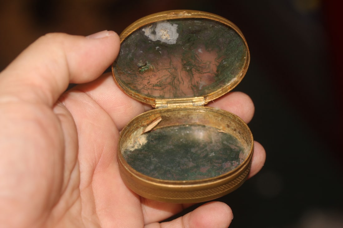 Onyx and Bronze Trinket Box - 4