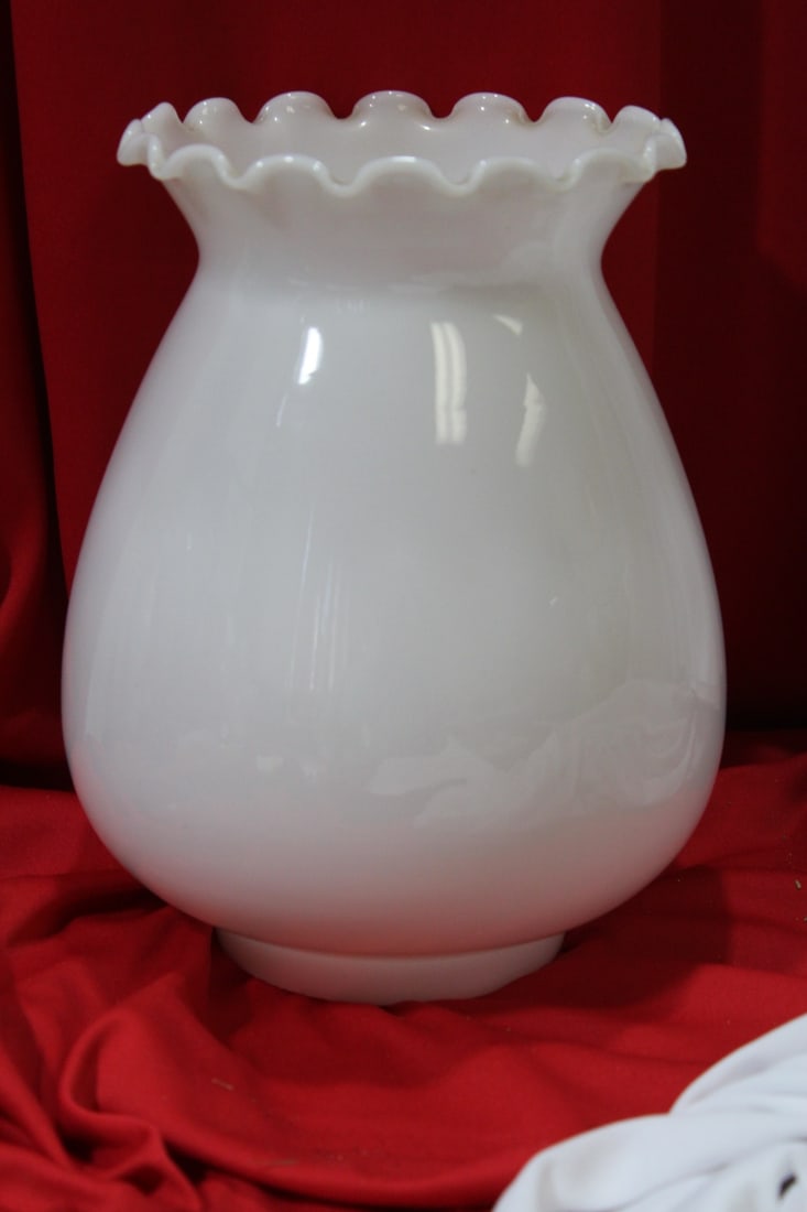 A Milk Glass Lampshade - 4