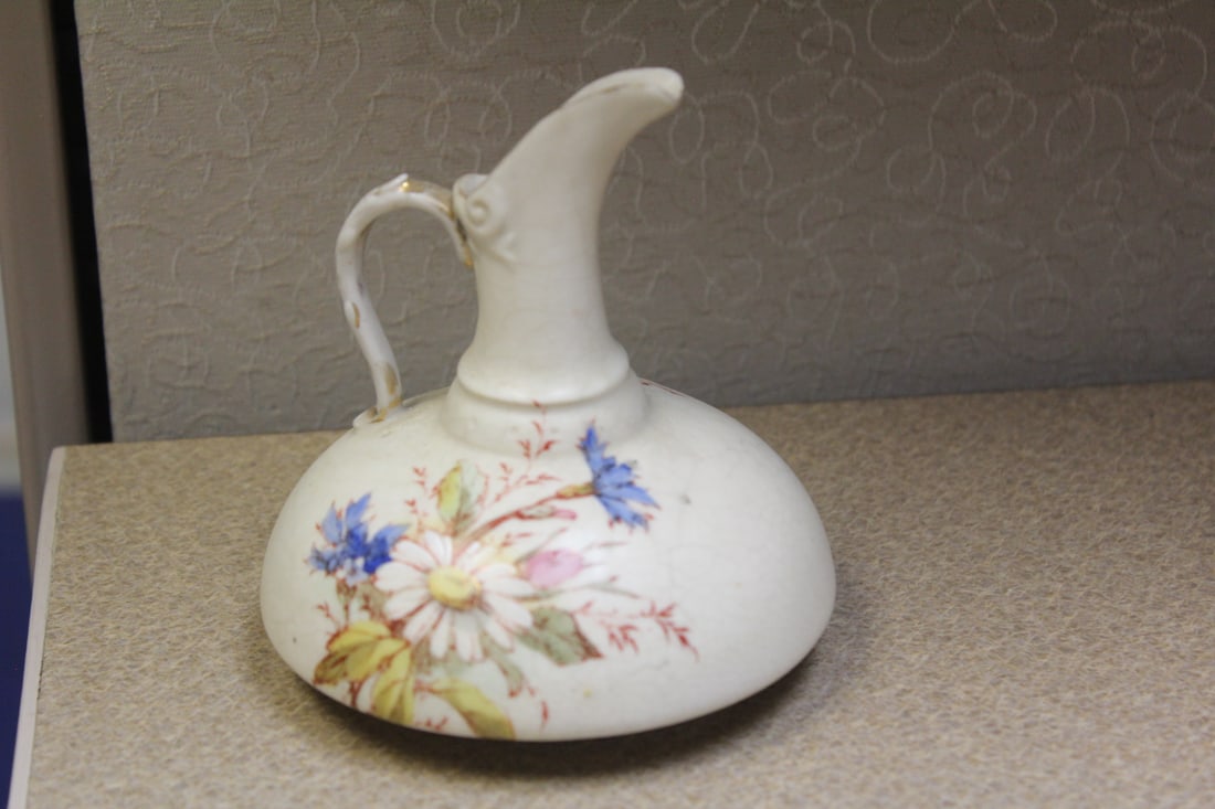 Vintage Ceramic Ewer: flower design - 4 1/2" tall
