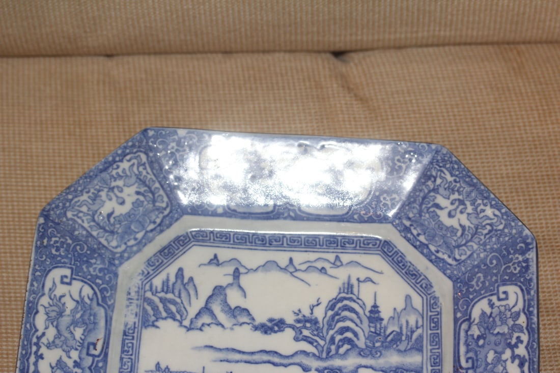 Antique Japanese Blue and White Imari Plate - 2