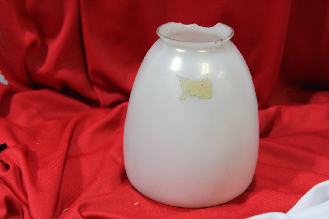 A Vintage Calcite? Lamp Shade - 4