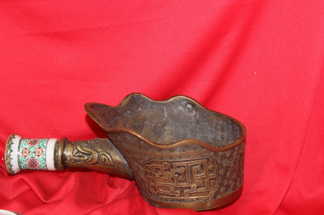 A Large Chinese Silk Iron - 3