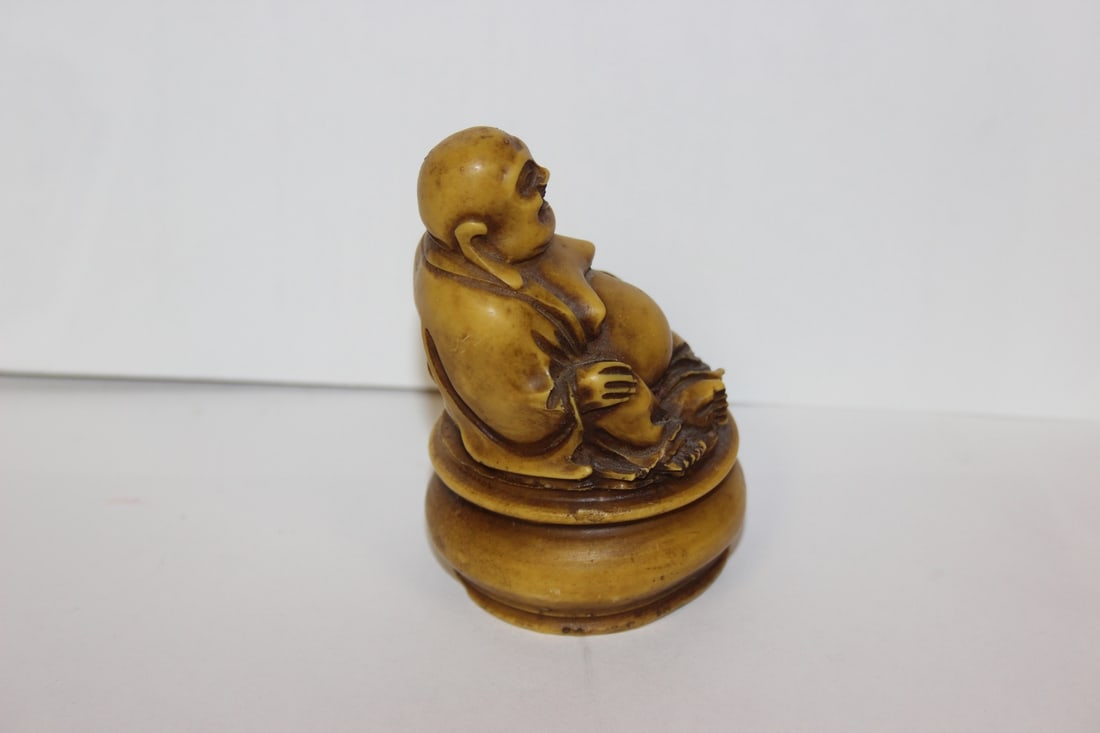 A Vintage Chinese Resin Buddha - 2