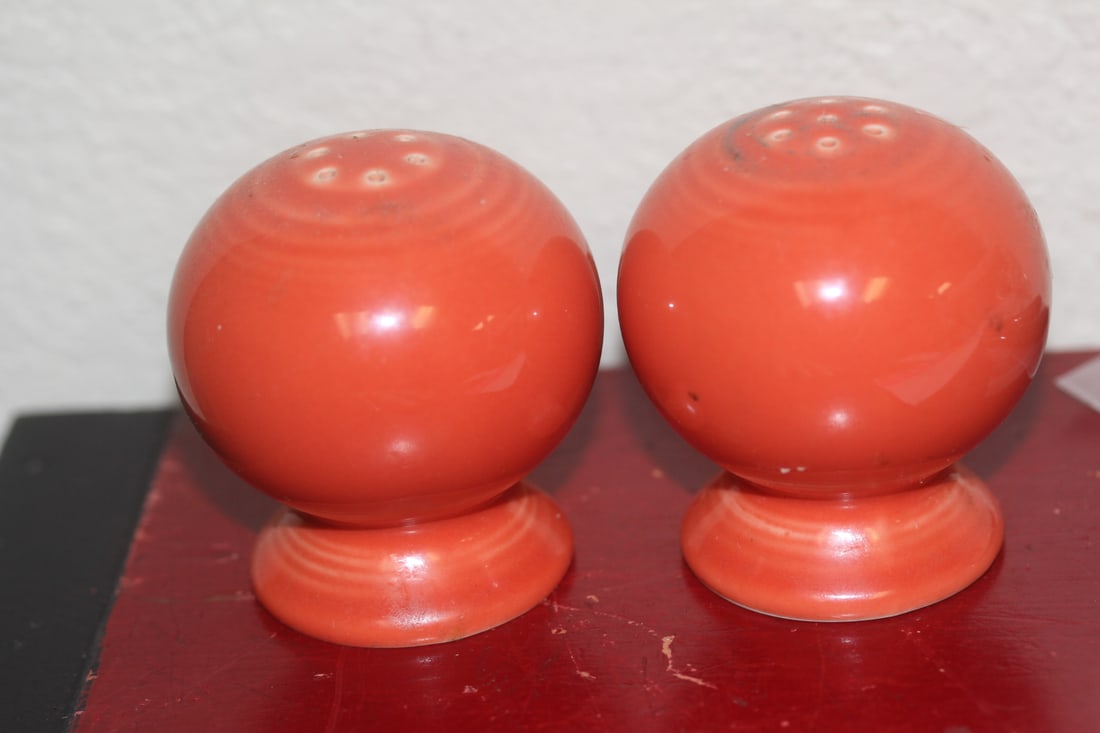 Pair of Fiesta Shakers - 3