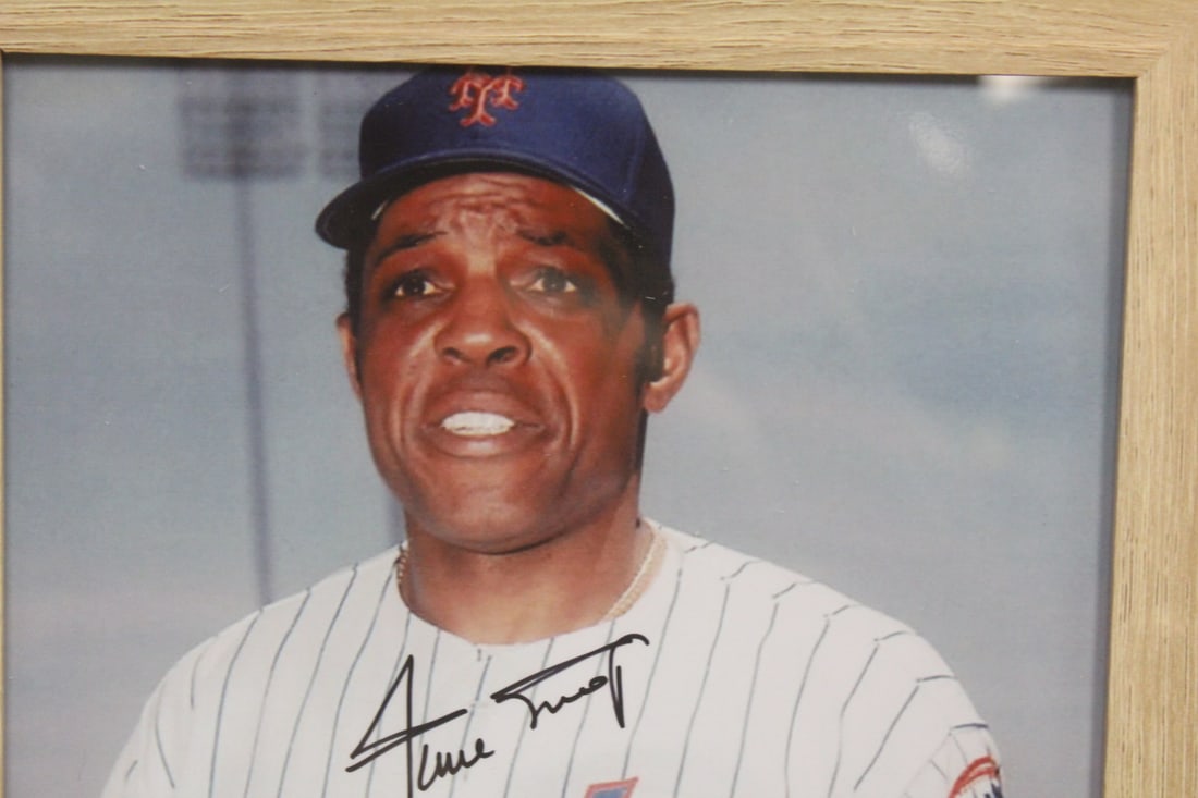Signed Willi Mays Photograph - 3