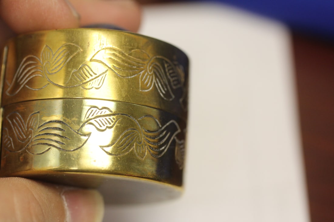 A Vintage Chinese Trinket Box - 6