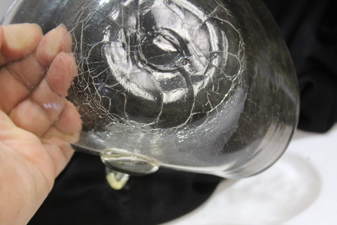 A Swan Shape Crackle Glass Bowl - 3