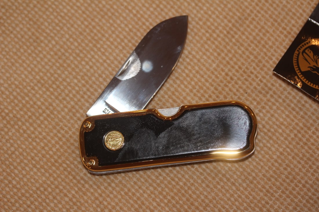 John Deere Tractor Pocket Knife - 2