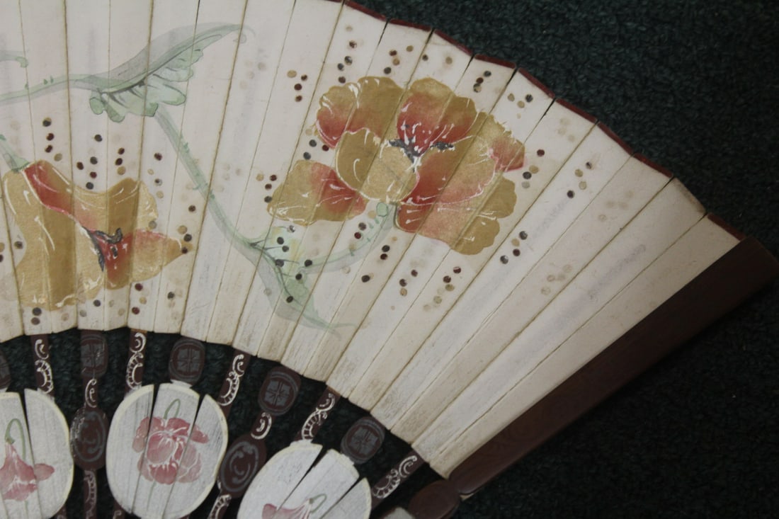Rare Japanese Fruit Wood Fan - 3