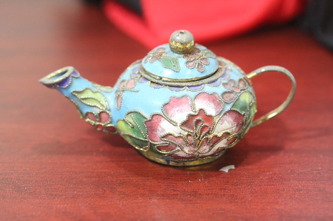 A Vintage Chinese Small Cloisonne Teapot: 3 1/4" long