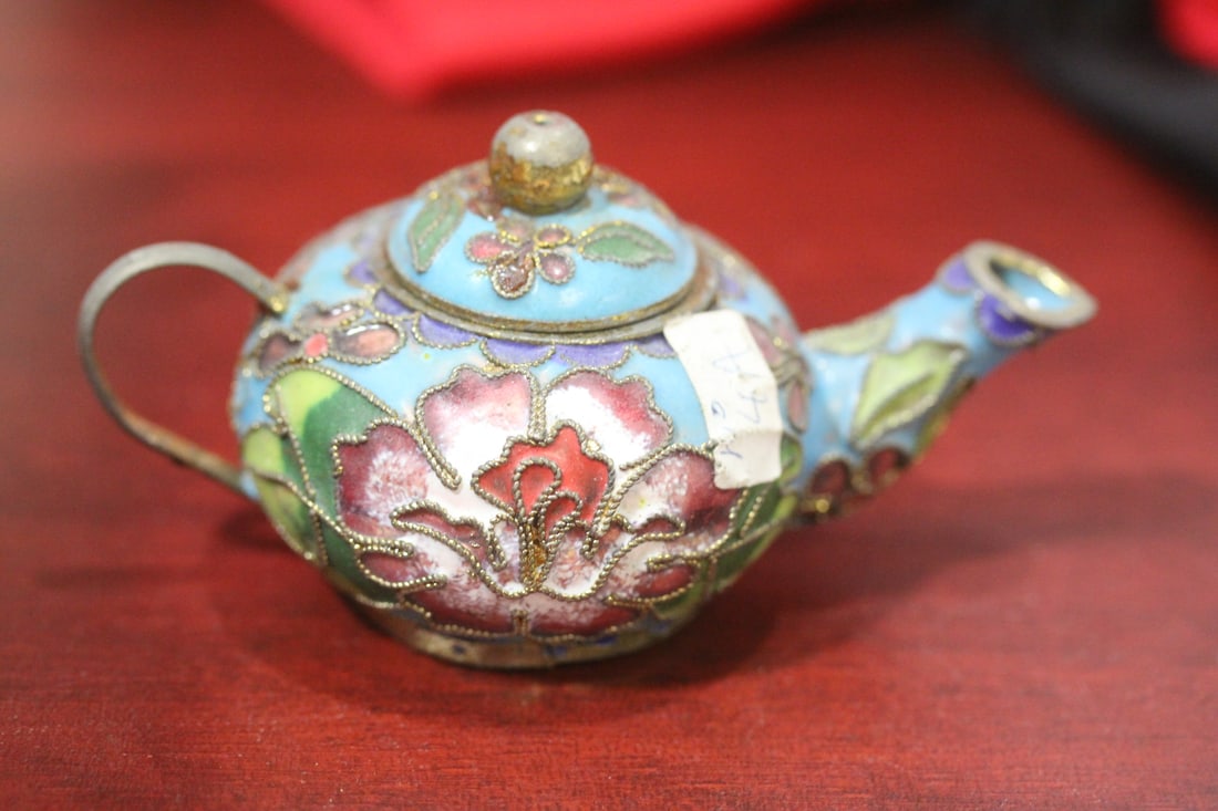 A Vintage Chinese Small Cloisonne Teapot - 2