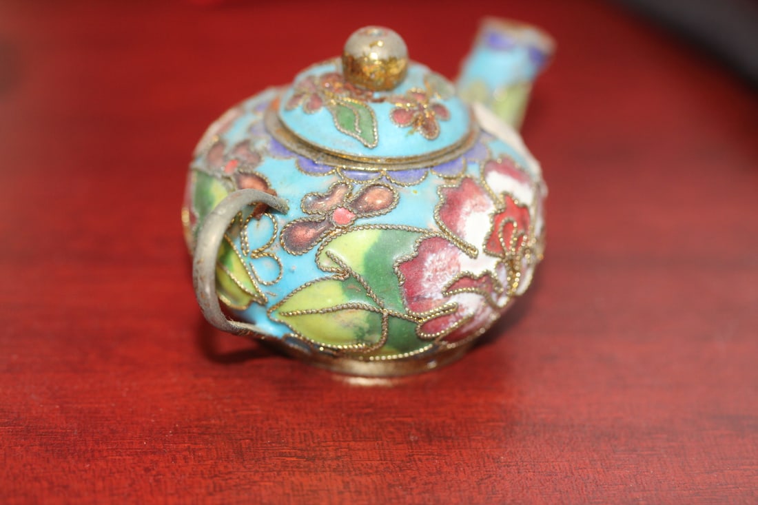 A Vintage Chinese Small Cloisonne Teapot - 3