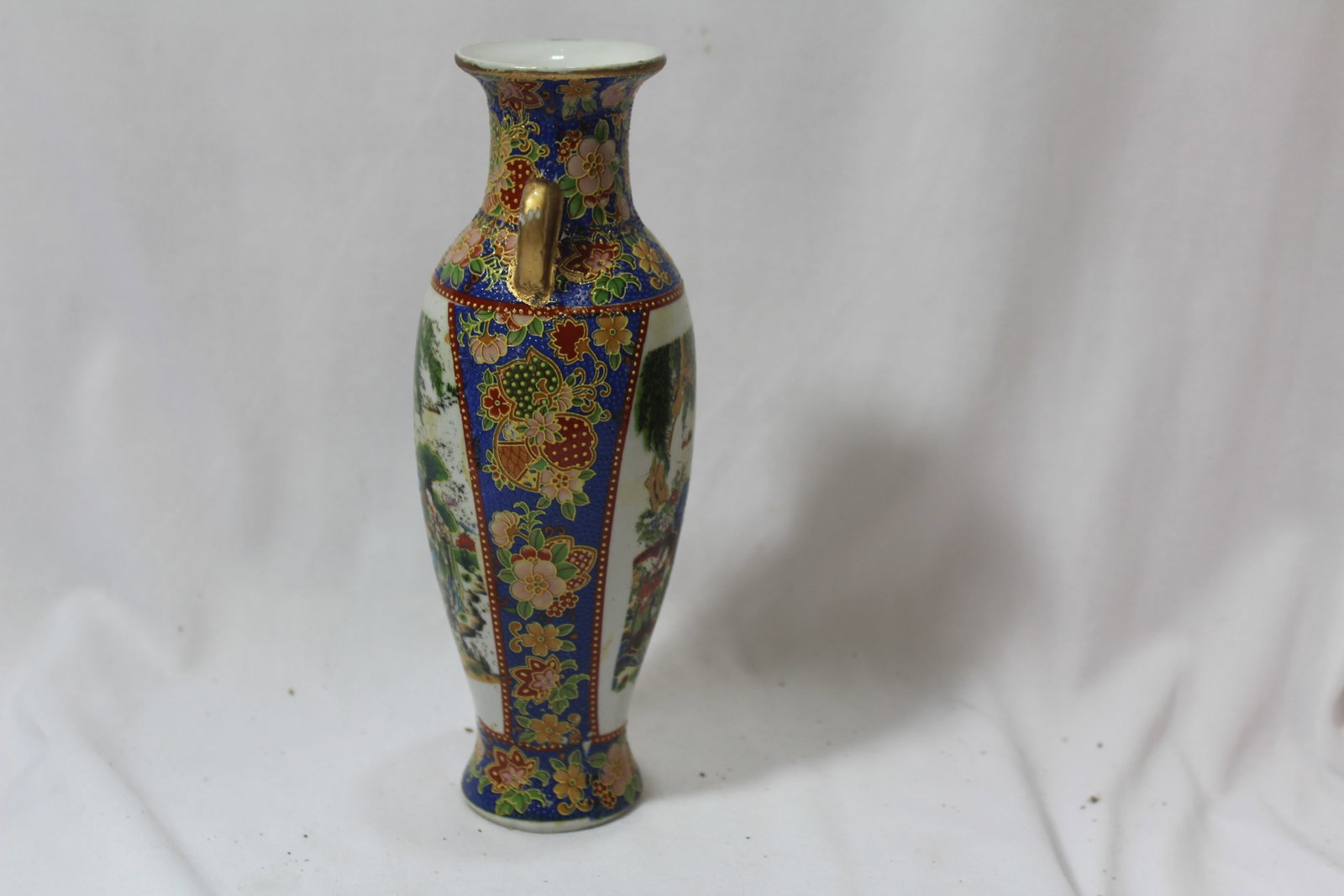 A Satsuma Style Vase - 4