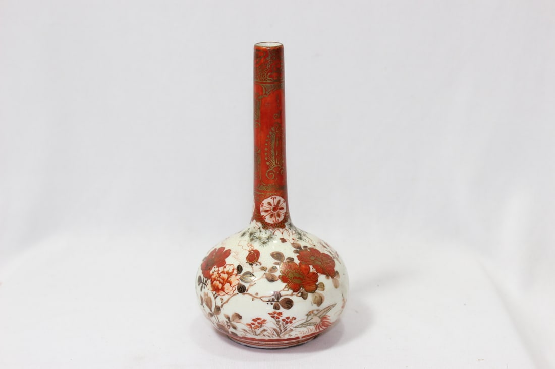 Kutani Stick Vase - 2