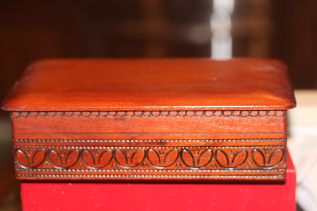 Beautiful Carved Wood Box: 8 7/8" long