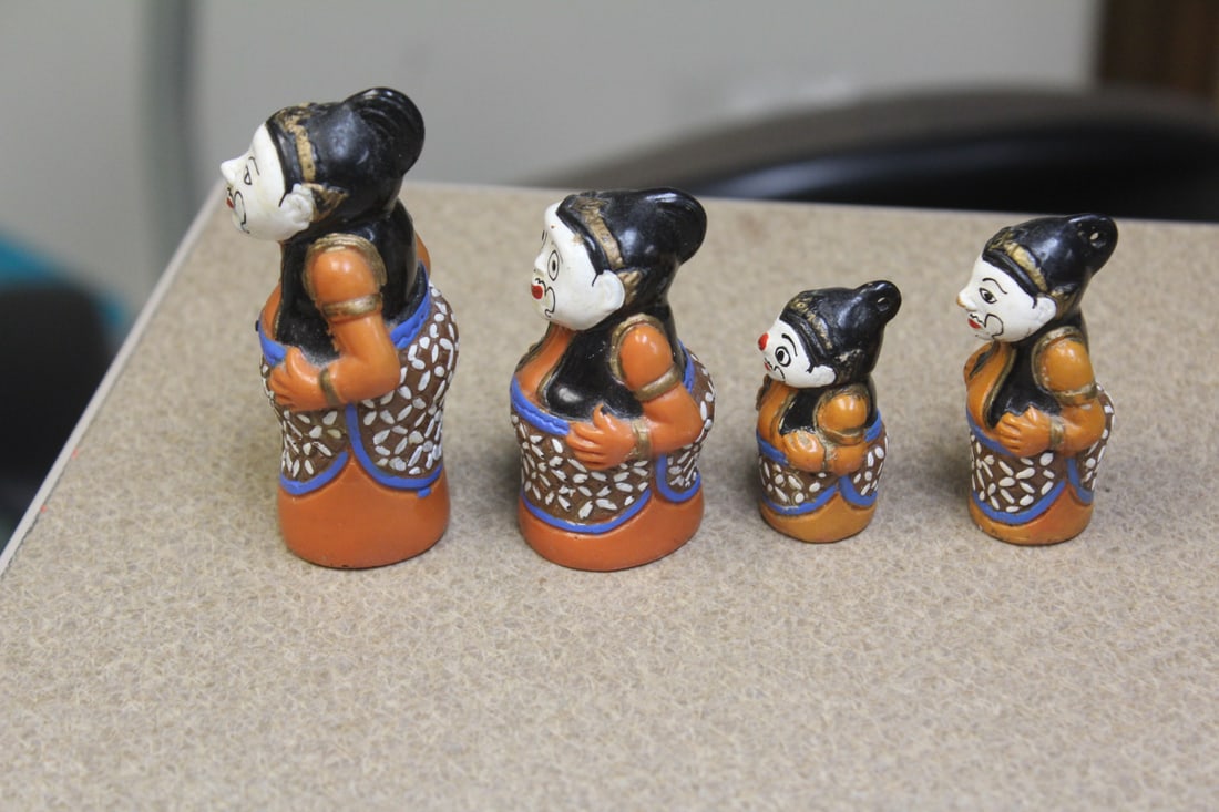 Lot of 4 Oriental Figurines - 4