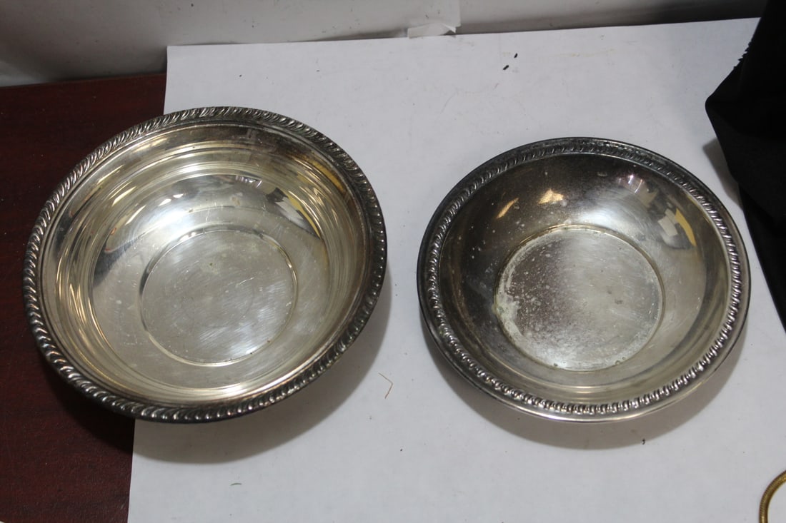 Lot of 2 Silverplated Bowls: larger diameter= 6 1/4"