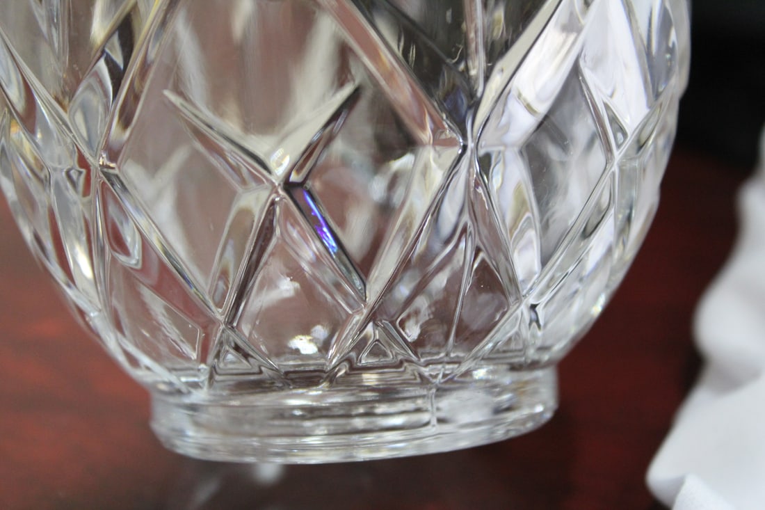 A Cut Glass Lamp Shade - 2