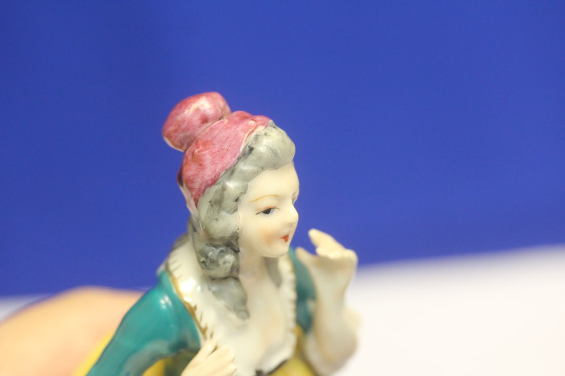 Occupied Japan Figurine - 6
