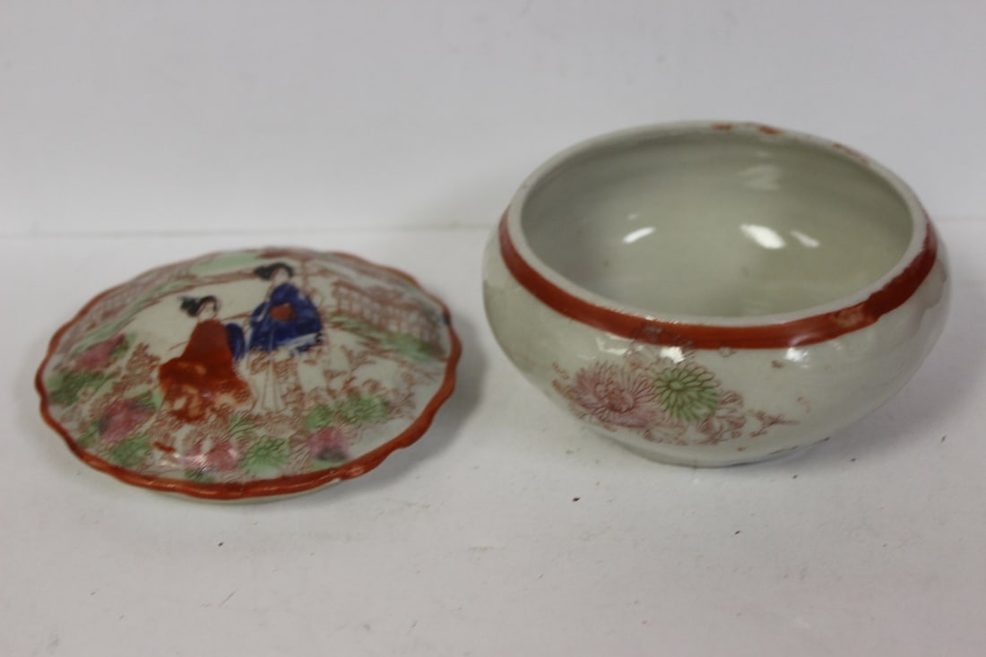 A Nippon Trinket Box - 2