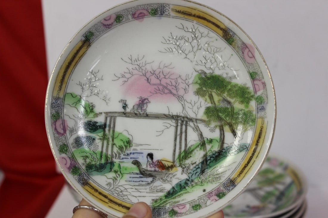Set of 5 Vintage Japanese Cup and Saucer - 2