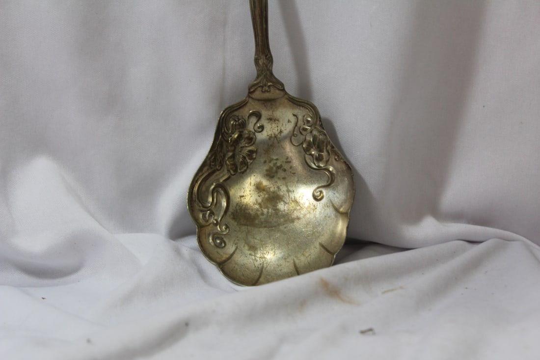 An Ornate Silverplated Serving Spoon - 2