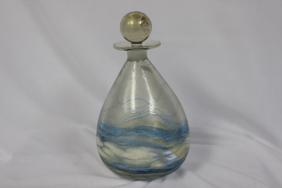 A Gozo Art Glass Parfume Bottle - 2