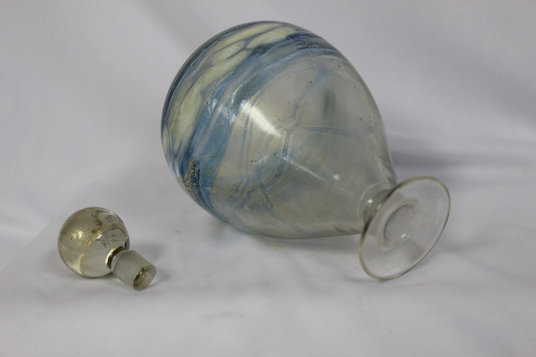 A Gozo Art Glass Parfume Bottle - 3