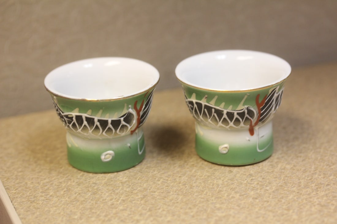 Japanese dragon saki cups - 2