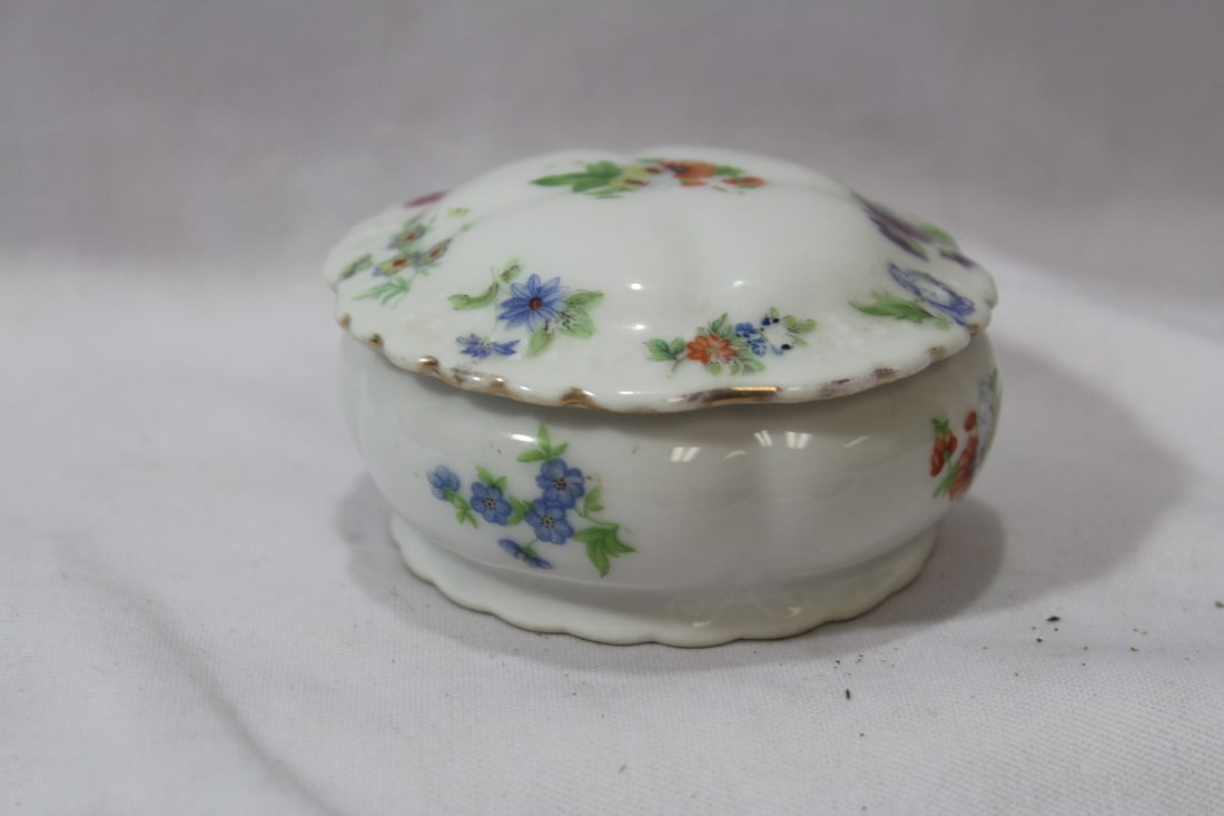 A Japanese Trinket Box - 2