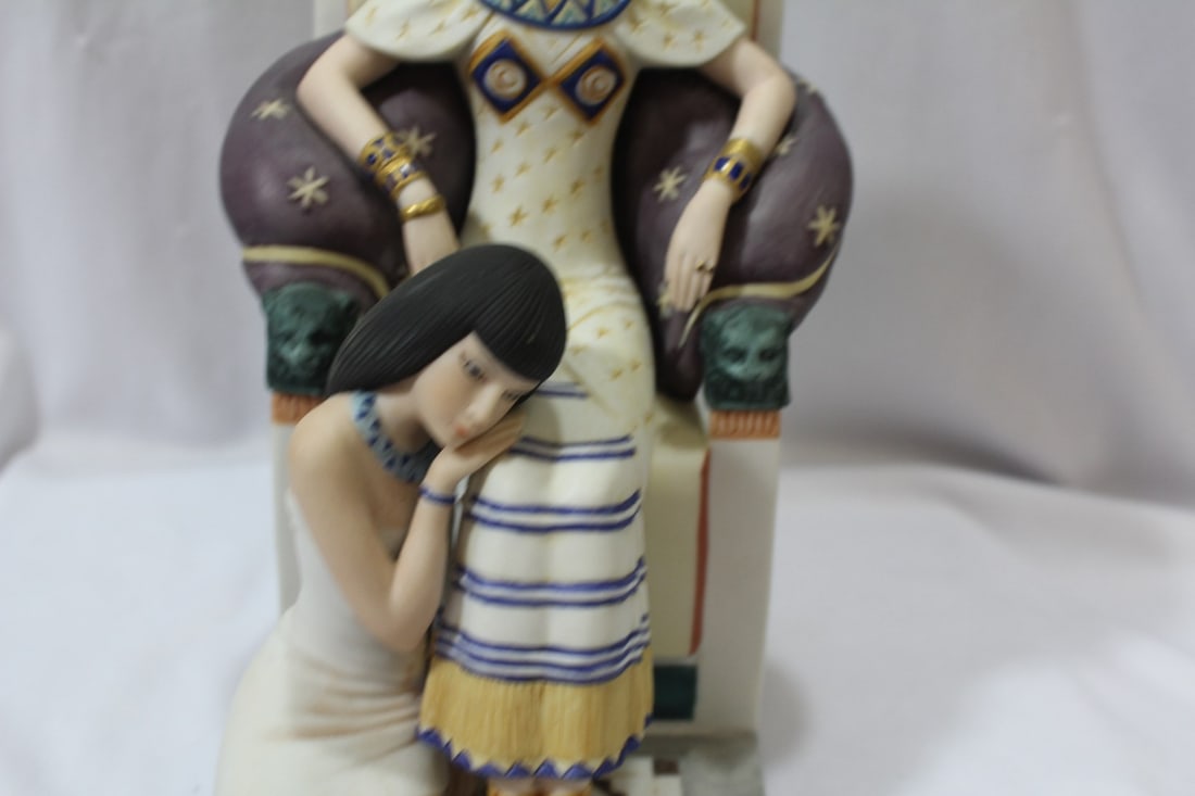 A Hamilton Collection Cleopatra Doll - 12