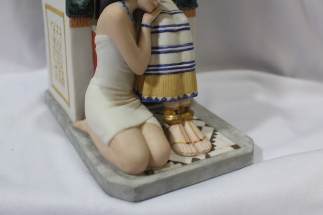 A Hamilton Collection Cleopatra Doll - 5