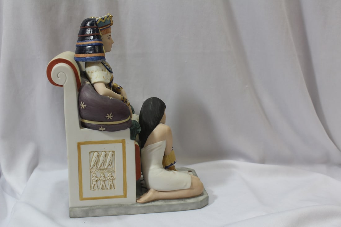 A Hamilton Collection Cleopatra Doll - 6
