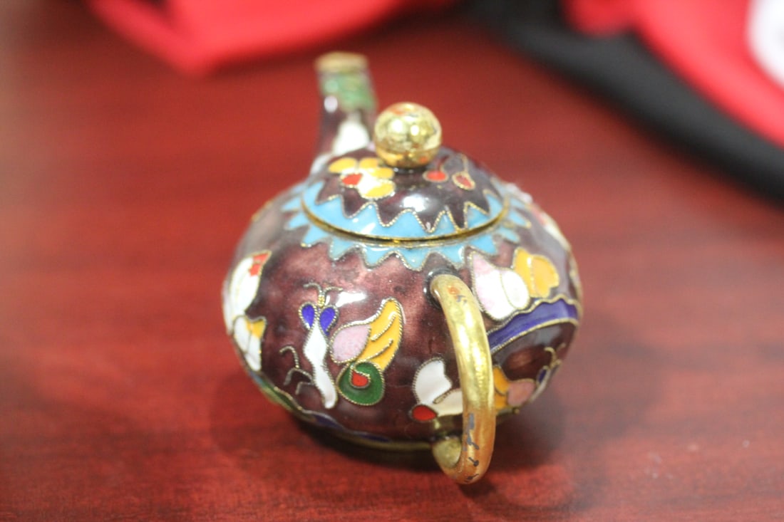 A Vintage Chinese Small Cloisonne Teapot - 2