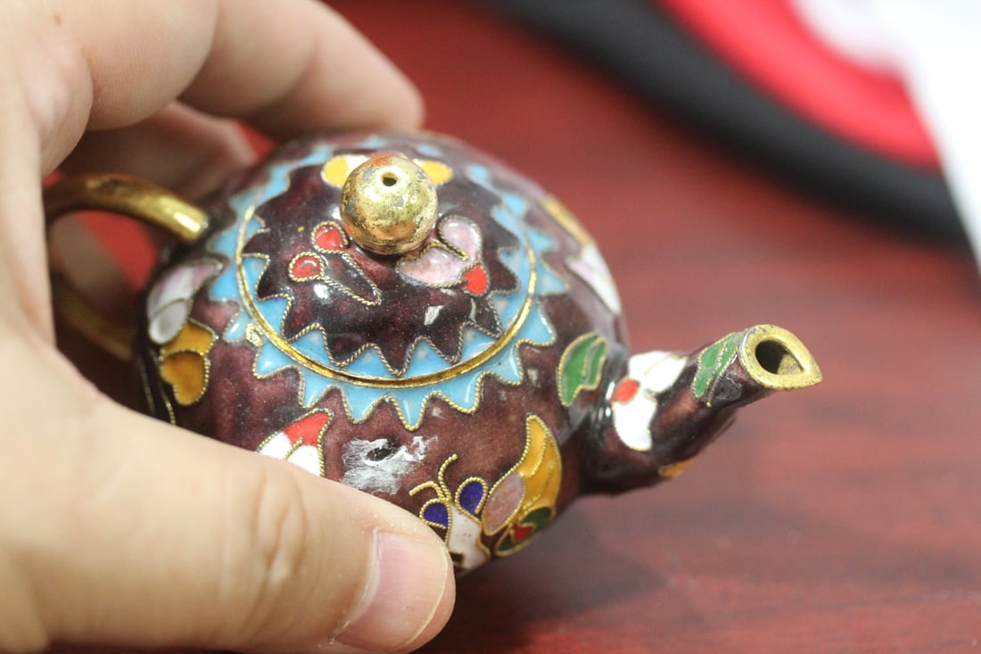 A Vintage Chinese Small Cloisonne Teapot - 5
