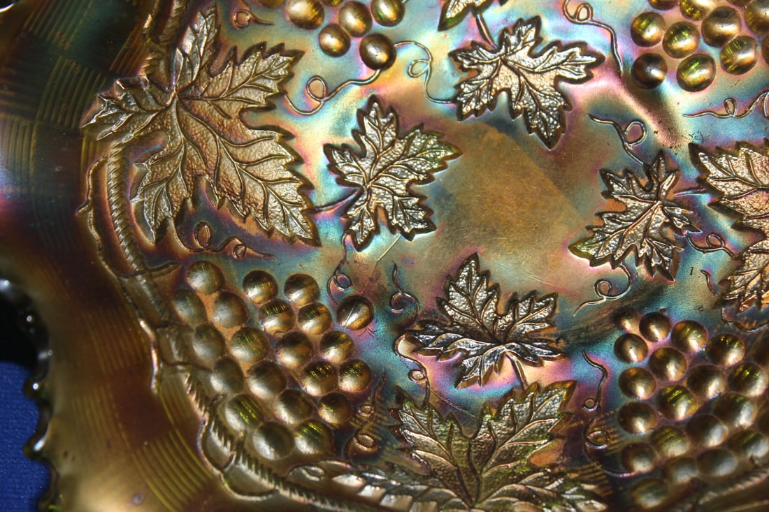 A Carnival Glass Bowl - 3